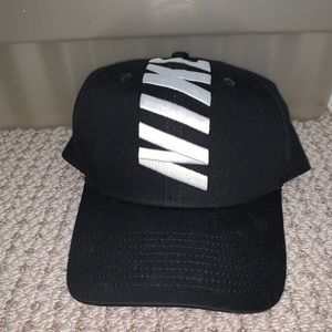 NWOT Nike Hat